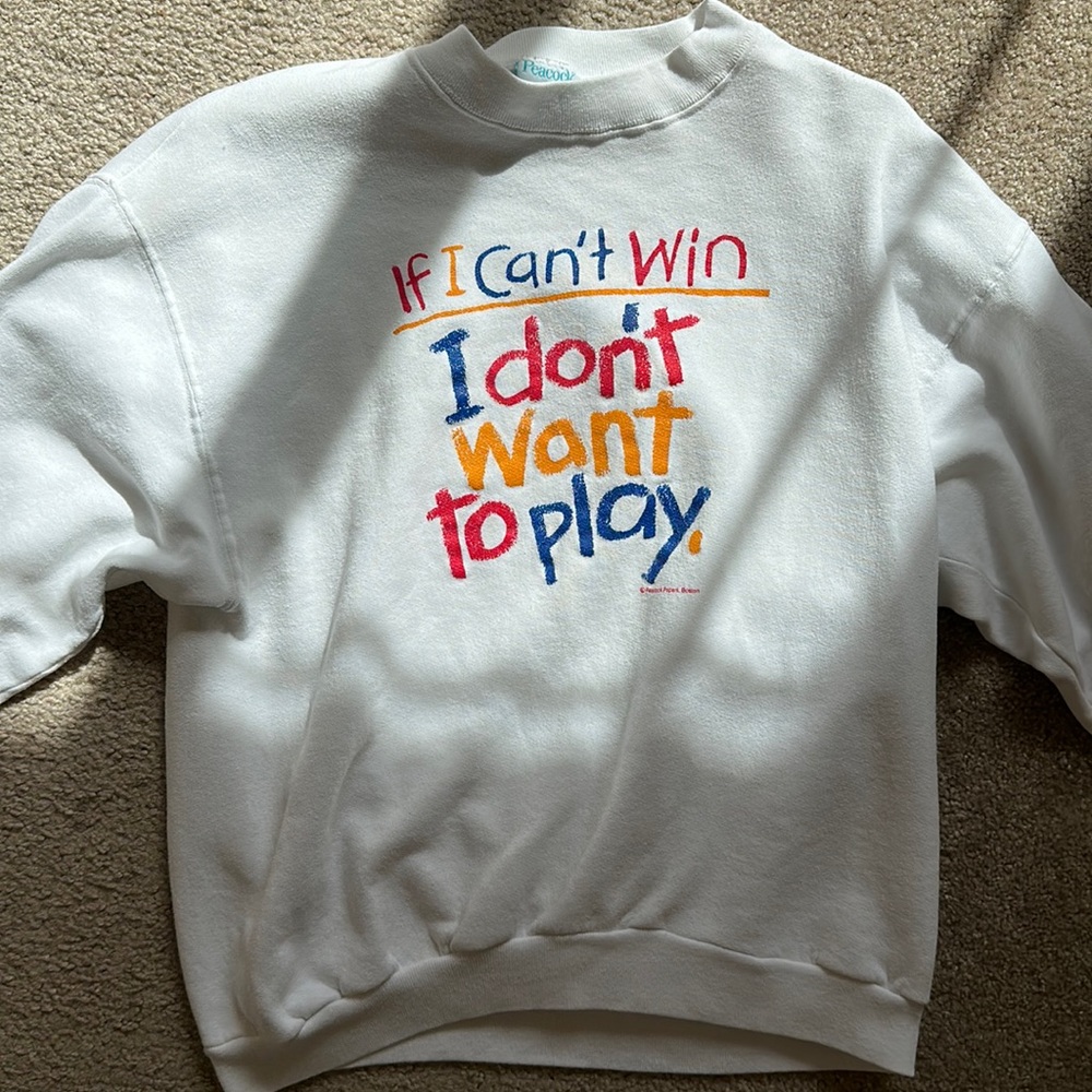 White women’s sweatshirt size large. Brand:Peacock